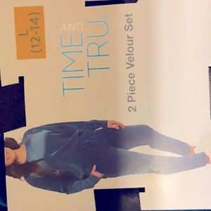 Time &True velour set new, still with tags